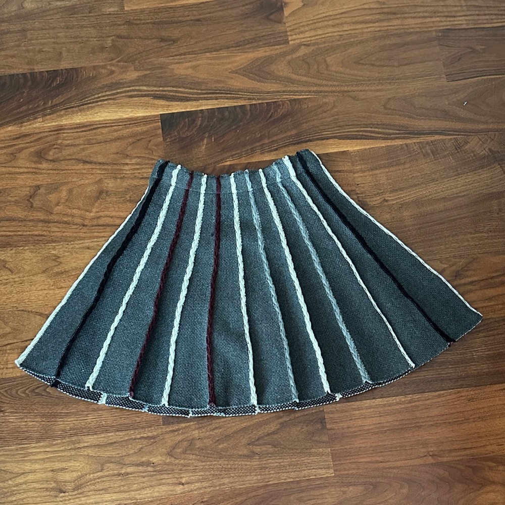 Y2K Pleated Grey Striped Women's Skirt